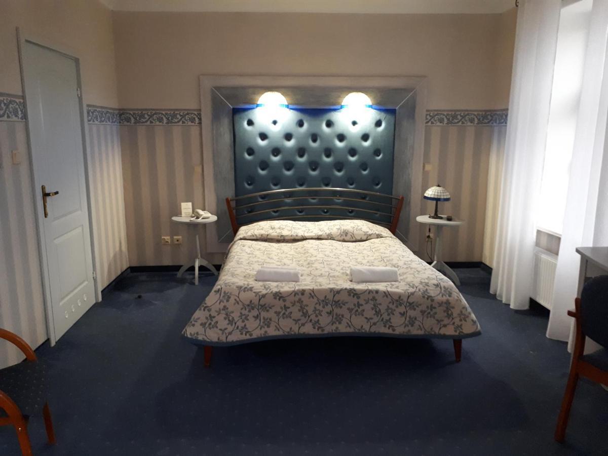 ויירובו Hotel Marmulowski מראה חיצוני תמונה
